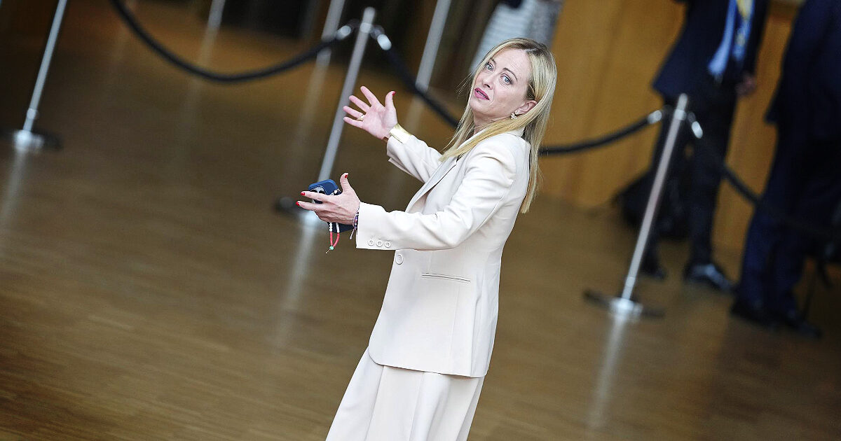 Migranti, il Patto Ue potrebbe essere approvato senza l’Italia. Ma le ong non c’entrano: il dilemma di Meloni riguarda i suoi alleati