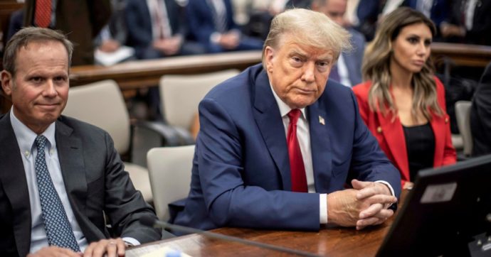 Biden jr. e Trump, in tribunale sfilata “parallela” e bordate