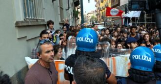 Copertina di “Basta hanno rotto il ca**o…”: la frase del poliziotto subito prima della carica contro gli studenti a Torino