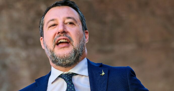 Incidente Mestre, Salvini assolve il guardrail e punta il dito contro le batterie: “Riflessione sull’elettrico”. Le statistiche lo smentiscono