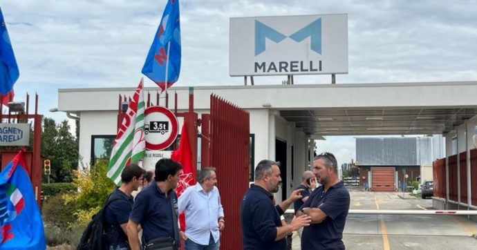 Copertina di Marelli, Urso: “La Cig non serve, produrrà”