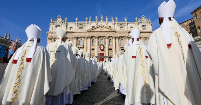 Papa Francesco risponde alle accuse: “Il Sinodo non è un parlamento, non servono calcoli politici e scontri ideologici”