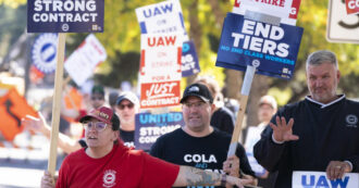 Copertina di La mobilitazione si estende. 130 associazioni si muovono a sostegno dei lavoratori dell’auto Usa in sciopero