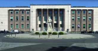 Latina continua a vivere di simboli, perché il resto fa fatica