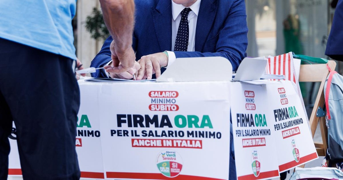 Firma day per il salario minimo, Angelo Bonelli: "Già superate le 600mila  adesioni" - Il Fatto Quotidiano