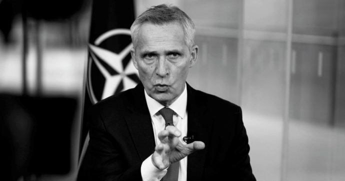 Copertina di “È stata la Nato”: e lo dice la Nato
