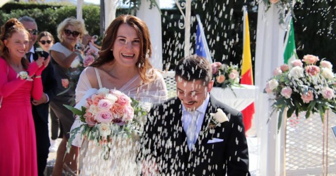 Copertina di Lei era uomo, lui donna. Nozze queer a Recanati