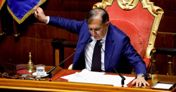 La prima volta di La Russa: non risponde, querela tutti