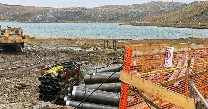 Stelvio, acqua dal lago Bianco per creare la neve artificiale: diffida degli ambientalisti e non solo contro il progetto