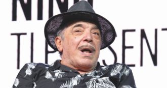 Copertina di Nino Frassica: “Con Depp? Fu amicizia di sorriso”. “Nessuno capiva l’altro”