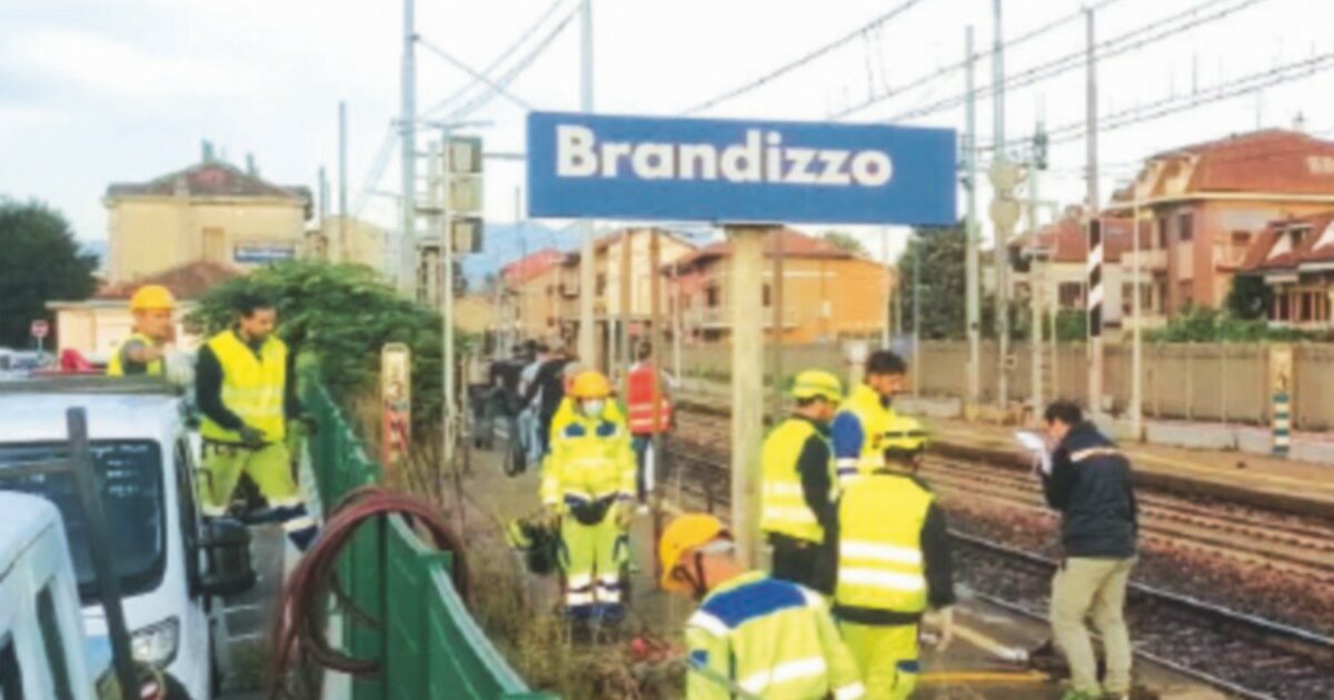 Strage di Brandizzo, chiusa l’inchiesta: 24 indagati, anche due ex ad Rfi. Cade l’accusa più grave Strage di Brandizzo, chiusa l’inchiesta: 24 indagati, anche due ex ad Rfi. Cade l’accusa più grave