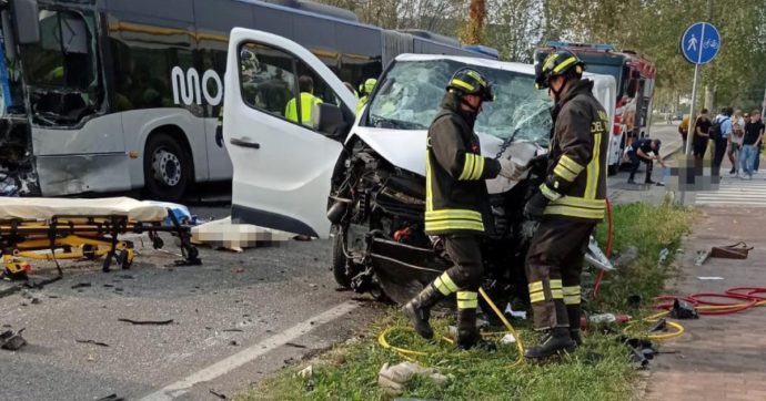 Furgone contro bus, due vittime a Treviso