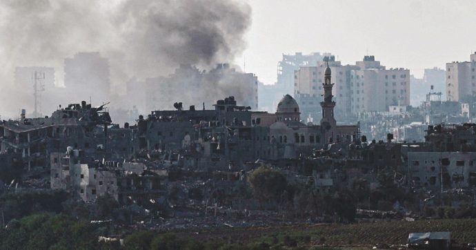 “Abbracciata alle mie sorelle,  mi chiedo solo come morirò”