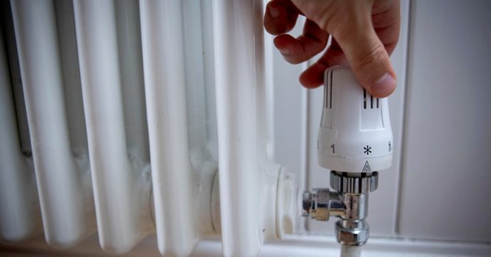 Il governo s’è scordato i termosifoni accesi