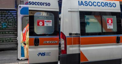 Copertina di Dichiarato morto e in attesa del carro funebre: riapre gli occhi e chiede delle figlie. L’incredibile caso di un 78enne