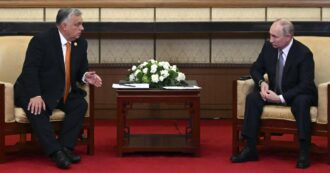 Copertina di In Cina con furore: Putin vuole uscire dall’isolamento. Al forum sulla via della Seta è l’ospite d’onore di Xi. Orbàn lo vede: “Basta sanzioni”
