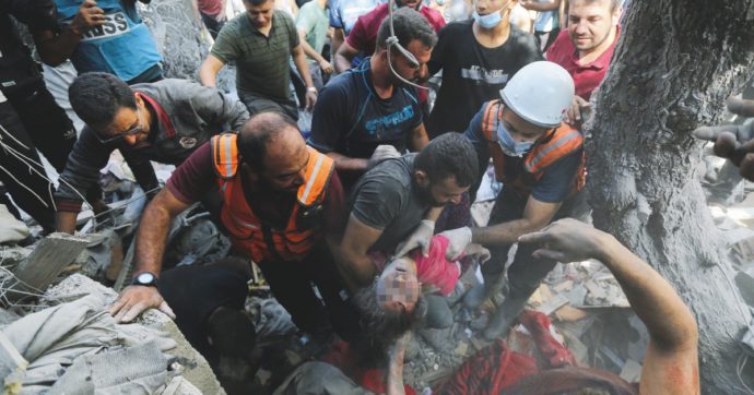 Gaza, fra i morti dell’Al-Ahli, ora pronta a dire addio