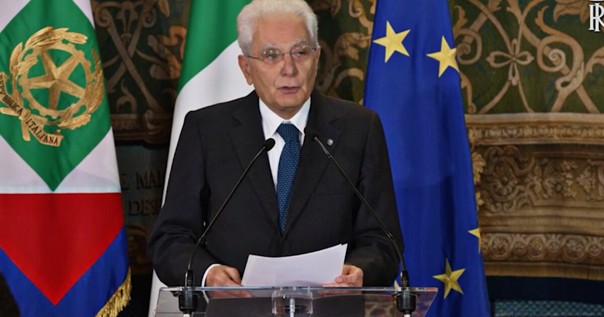 Ddl concorrenza, Mattarella promulga ma richiama governo e Camere: “La proroga delle concessioni per gli ambulanti va contro il diritto Ue e la Carta”