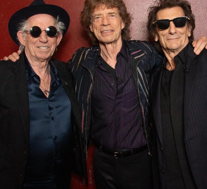 Mick Jagger: “La più grande rockband nel mondo è italiana, i Maneskin. È strano, no?”. I Rolling Stones pubblicano un album inedito dopo 18 anni