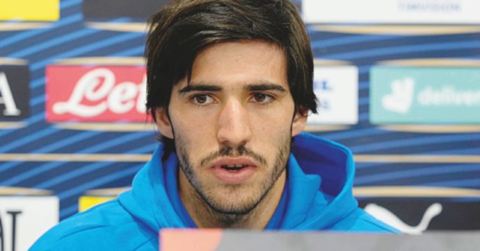 Tonali rischia 1 anno lontano dal campo. Corona indagato per diffamazione