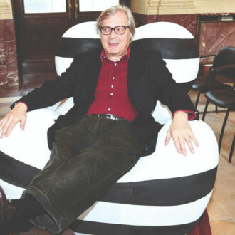 Copertina di I cachet d’oro di Sgarbi, la nostra inchiesta: il Fatto di domani 25 ottobre