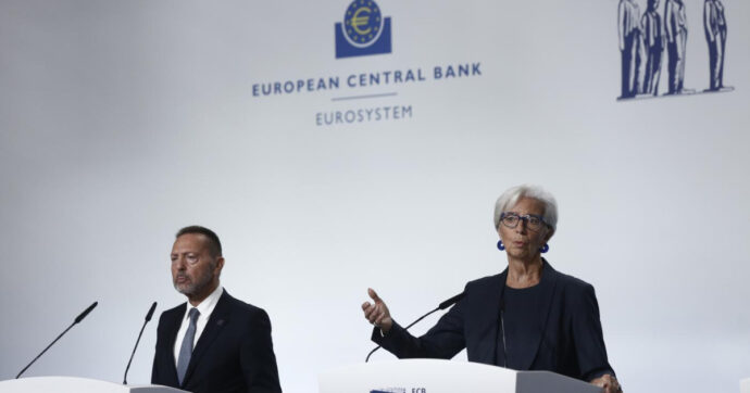 Pausa della Bce, tassi invariati per la prima volta dopo 10 rialzi. “Assolutamente prematuro parlare di un taglio”