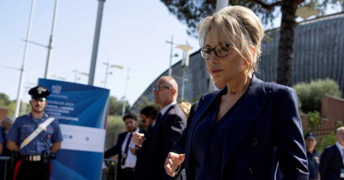 Un altro dispetto a Mediaset: tetto più alto agli spot sulla Rai