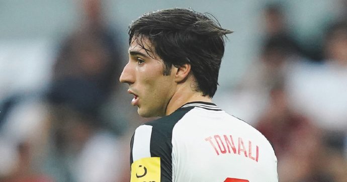 Tonali out 10 mesi: “Era iscritto a chat con nome e foto”