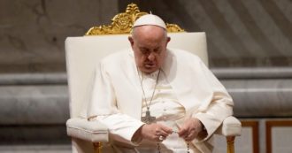 Copertina di Il Papa all’ospedale Gemelli per “una visita” dopo non aver letto la catechesi in udienza