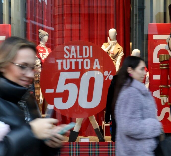 Saldi invernali 2025, al via il 4 gennaio: ecco il calendario regione per regione. Le 5 regole anti-truffa