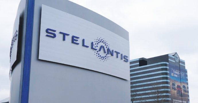 Automobili, trovato l’accordo tra Stellantis e il sindacato Usa dopo 42 giorni di sciopero