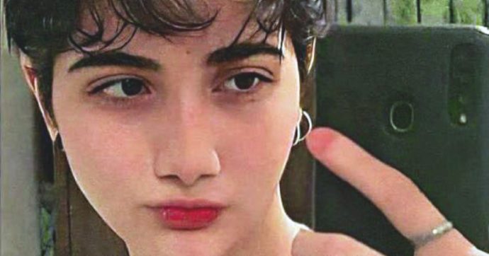 Iran, è morta Armita Geravand: pestata perché non aveva il velo