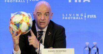 Copertina di Mondiali di calcio 2034 in Arabia Saudita, ora è (quasi) ufficiale: lo dice il presidente Fifa Infantino