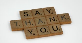 Copertina di Galateo per ragazzi, la docente Rabolli: “Con le buone maniere si trasmette il rispetto”