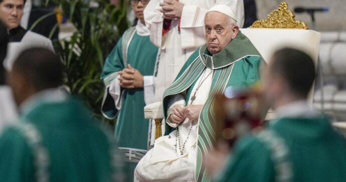 Il Papa chiude il Sinodo e spinge avanti la Chiesa con la strategia della tartaruga