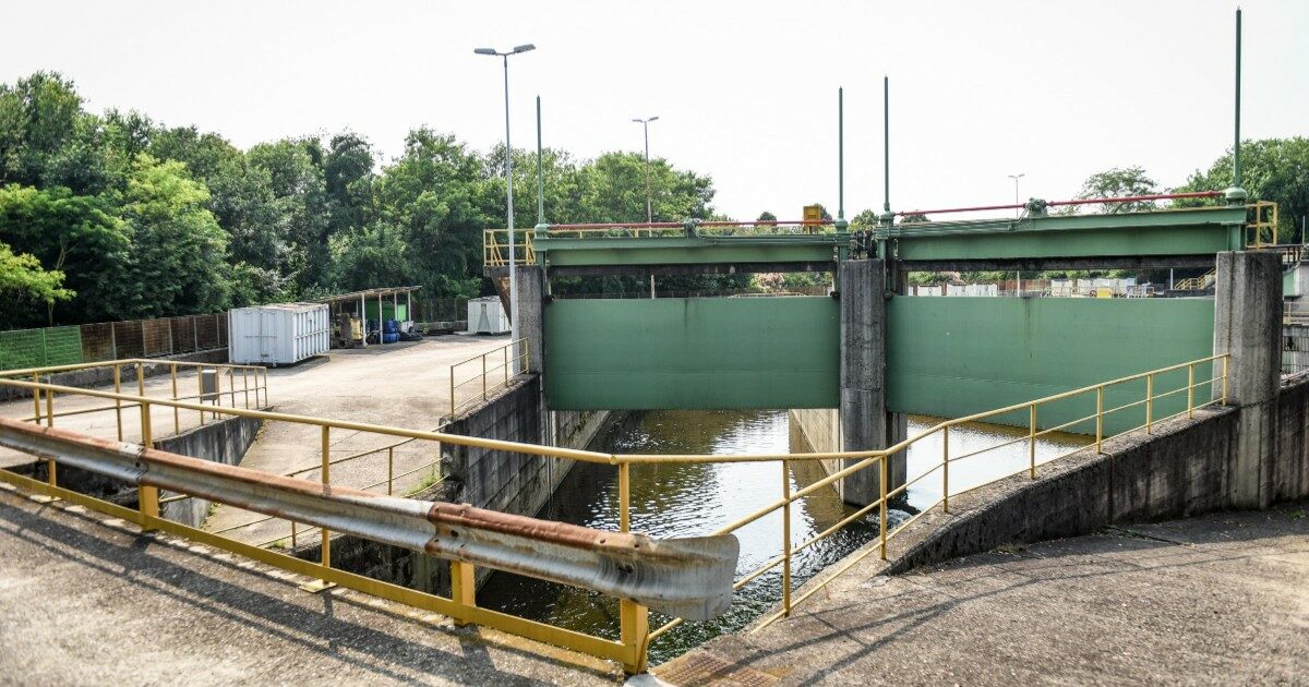 Il Seveso che esonda e le vasche mai finite: chi ha ragione tra Comune e Regione? Legambiente: “Col clima che cambia le opere non bastano”