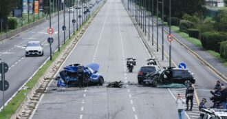 Copertina di Tamponamento fra tre auto a Milano: due ragazzi morti, tre feriti. Uno dei conducenti positivo all’alcol test e senza patente