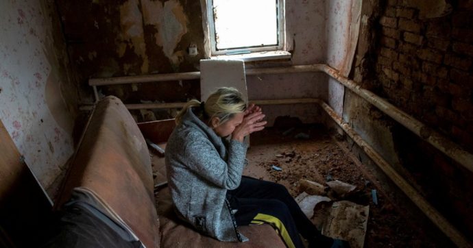 “La guerra in Ucraina è in stallo, ma la pace è lontana: piovono ancora razzi”