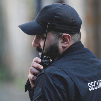 Copertina di Sottopagati pure i vigilantes del tribunale