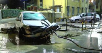 Nubifragio in Toscana, cosa rimane dopo l’esondazione del Bisenzio: a Prato decine di auto travolte dall’acqua