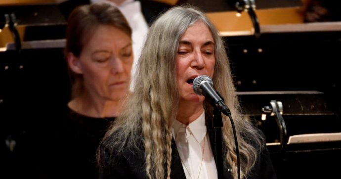 Casa  e  poesie: Rimbaud   è una storia di  Patti Smith