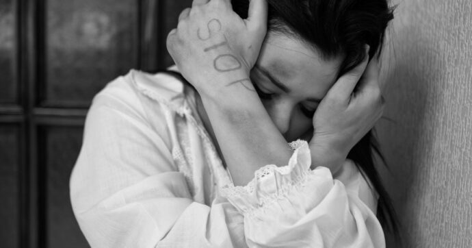 È troppo facile dire “io non lo farei mai”: gli uomini devono capire o saranno complici