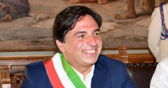 Copertina di Il ras di FdI Pogliese: porte aperte negli enti locali a chi ruba alla Pubblica amministrazione