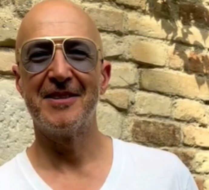 Saturnino: “Ero in metropolitana a Milano, come si sono chiuse le porte mi sono reso conto. Ma una soluzione contro i furti c’è”. La proposta del musicista