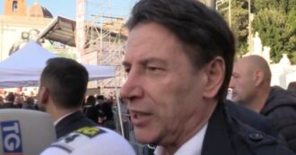 Conte alla manifestazione Pd: “Campo largo? Sono per quello giusto, al di là della sua estensione”. E sulla manovra: “Disastrosa”