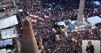 Copertina di Pd in piazza a Roma, la diretta della manifestazione: “Per un futuro più giusto. L’alternativa c’è”