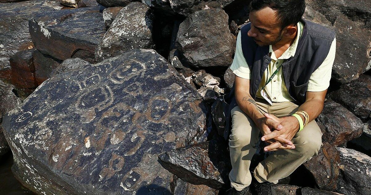 Amazzonia, “grazie” alla siccità scoperte incisioni a forma di volti umani nel sito archeologico di Lajes