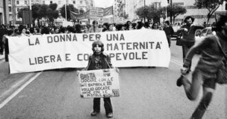 Copertina di Educazione sessuale a scuola, l’Aied: “Una proposta condivisa giace dal 2015 nei cassetti del ministero”