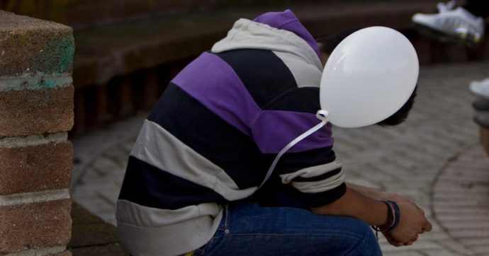 “Sei gay”: tredicenne suicida a Palermo