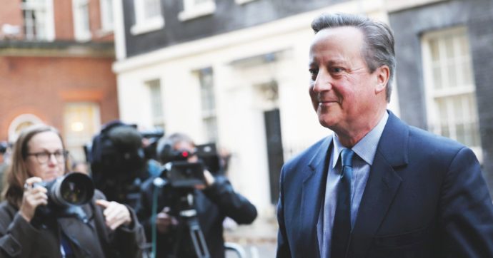 Londra, Sunak silura “Cruella” Braverman e richiama Cameron, il “bollito” dalla Brexit